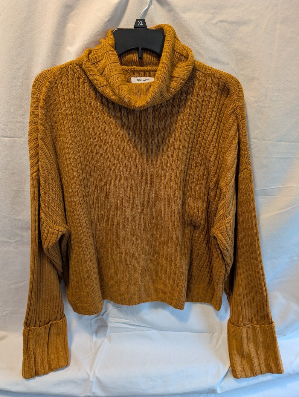Cropped Turtle Neck